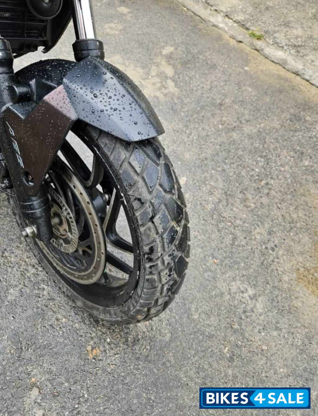 Bajaj Dominar 400
