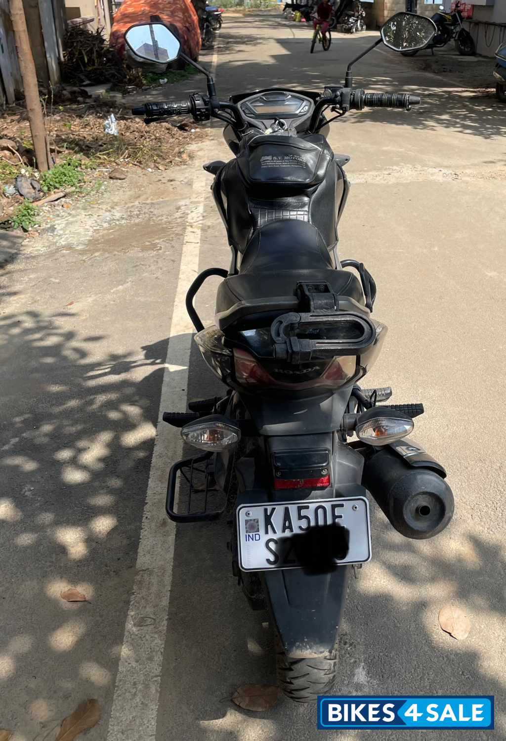 Black Honda CB Unicorn 160