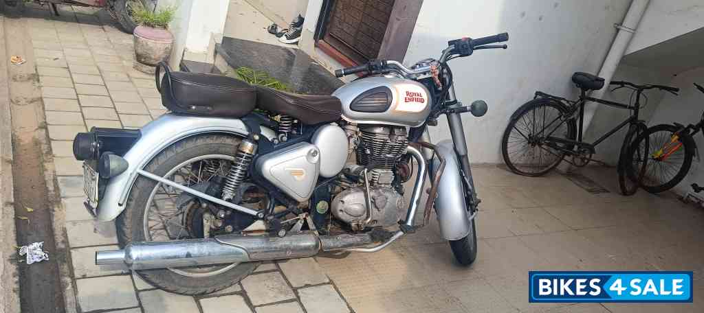 Royal Enfield Classic 350