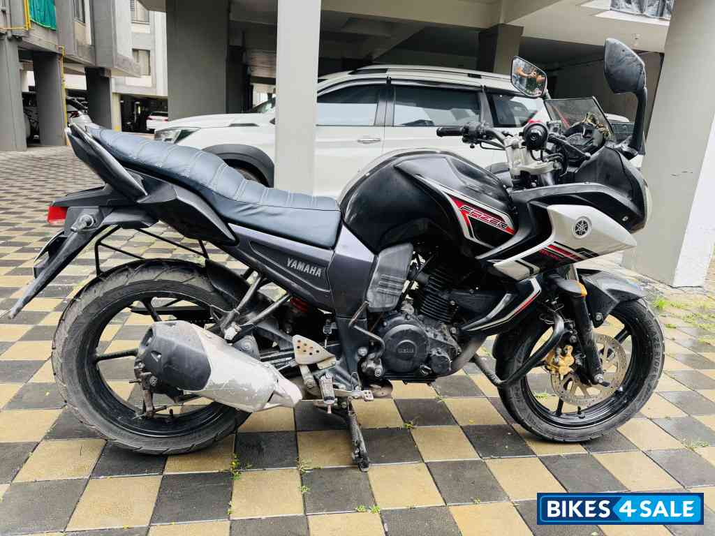 Black Yamaha Fazer