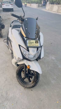 Suzuki Burgman Street Ride Connect Edition