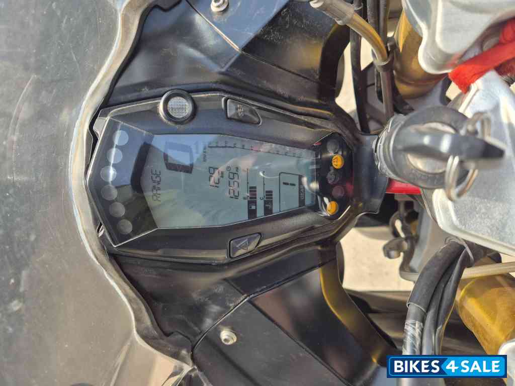 Black TVS Apache RR 310 2020 Black TVS Apache RR 310 2020