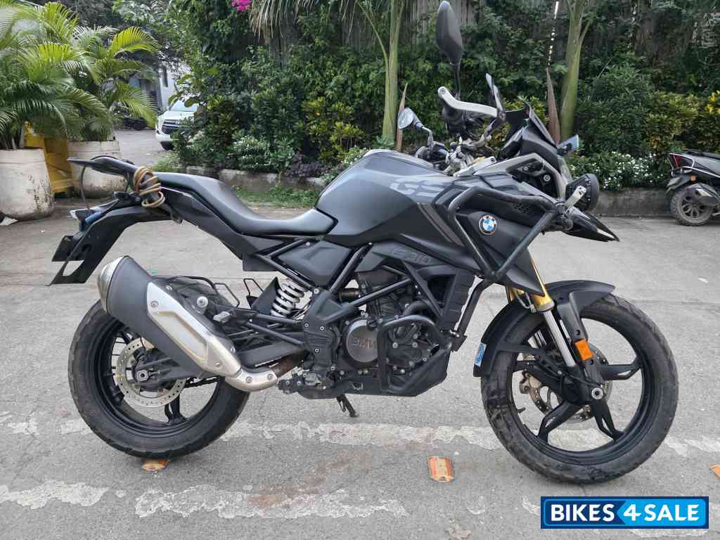 Black BMW G 310 GS