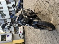 Black Bajaj Dominar 400