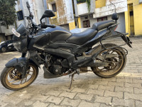 Black Bajaj Dominar 400