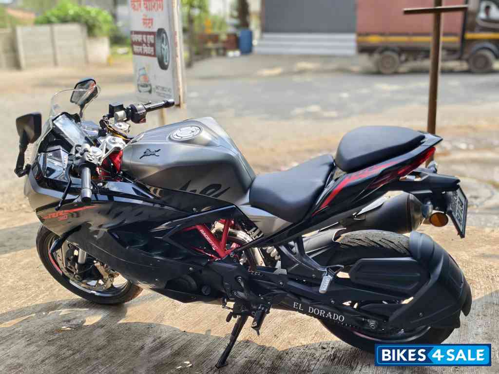 Black TVS Apache RR 310 BTO