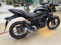 Black Suzuki Gixxer 150