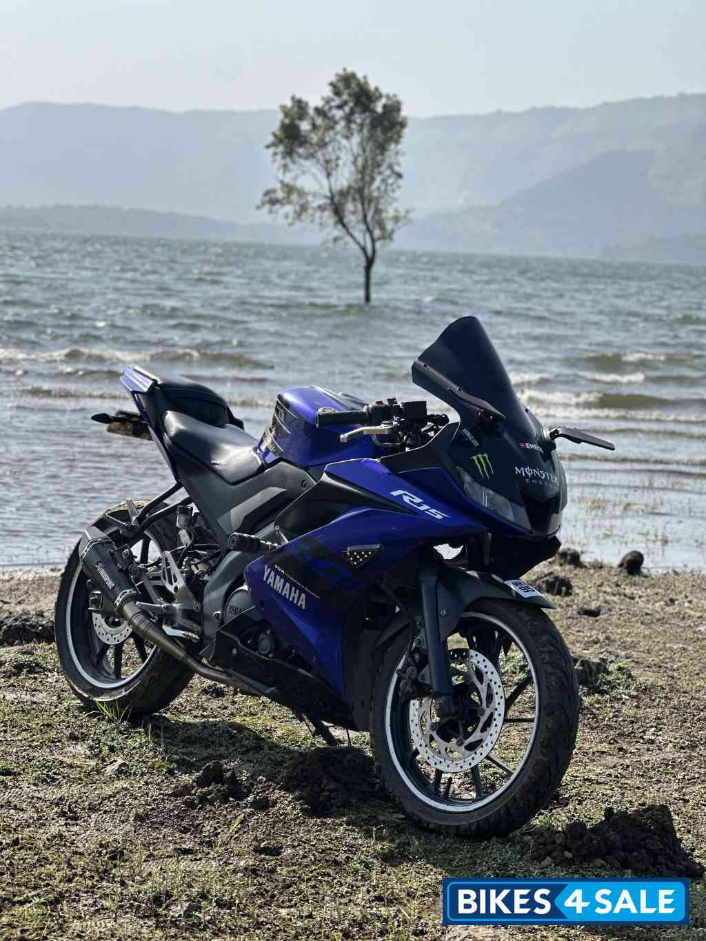 Racing Blue Yamaha YZF R15 V3