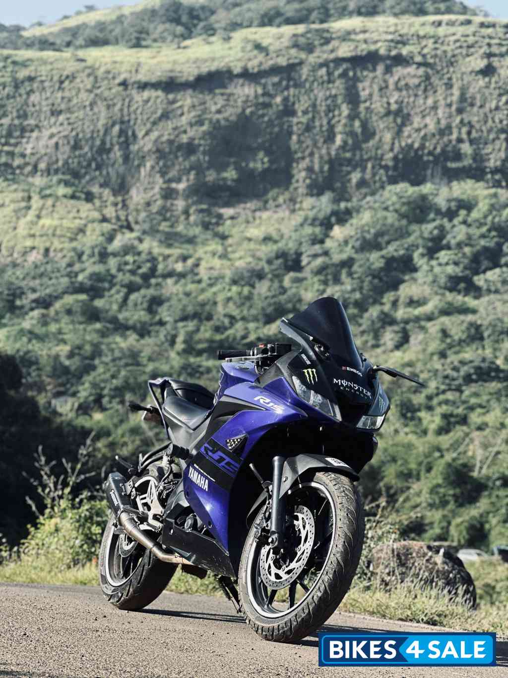 Racing Blue Yamaha YZF R15 V3