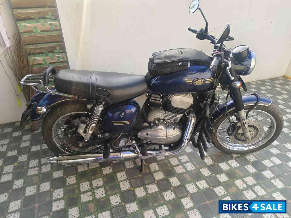 Nebla Blue Jawa 42 Bobber Dual Channel ABS