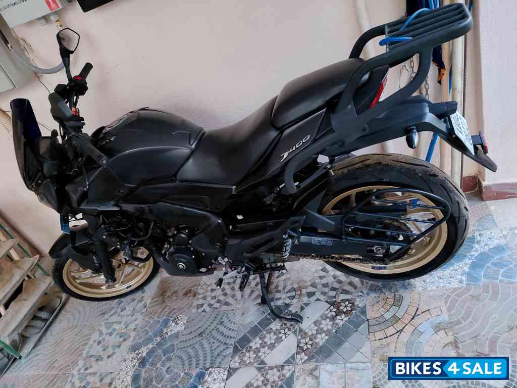 Bajaj Dominar 400 Disc
