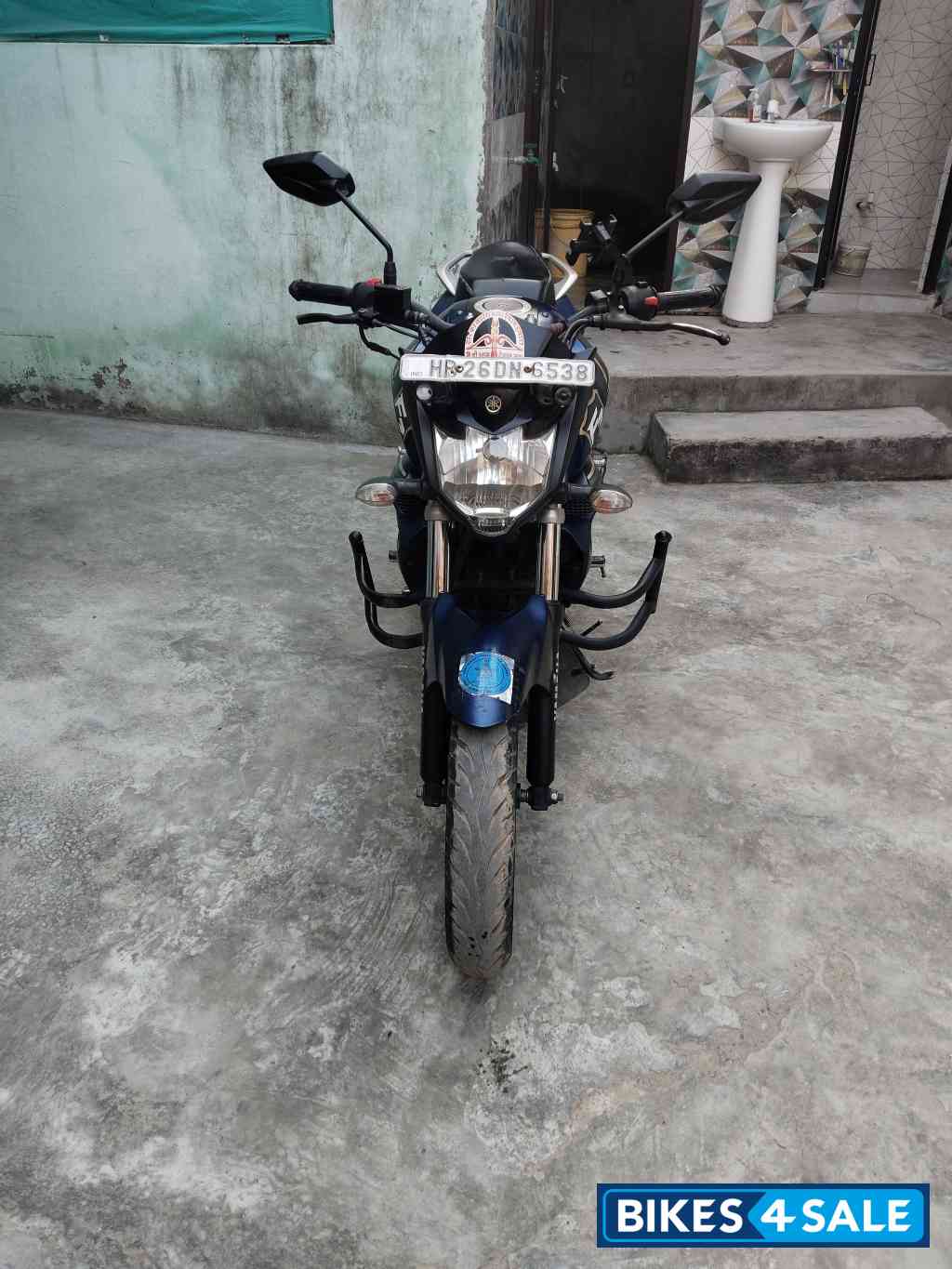 Blue Yamaha FZ-S FI V2