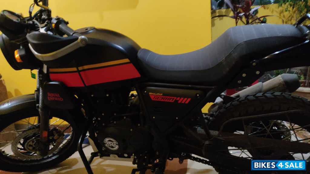 Blazing Black Royal Enfield Scram 411