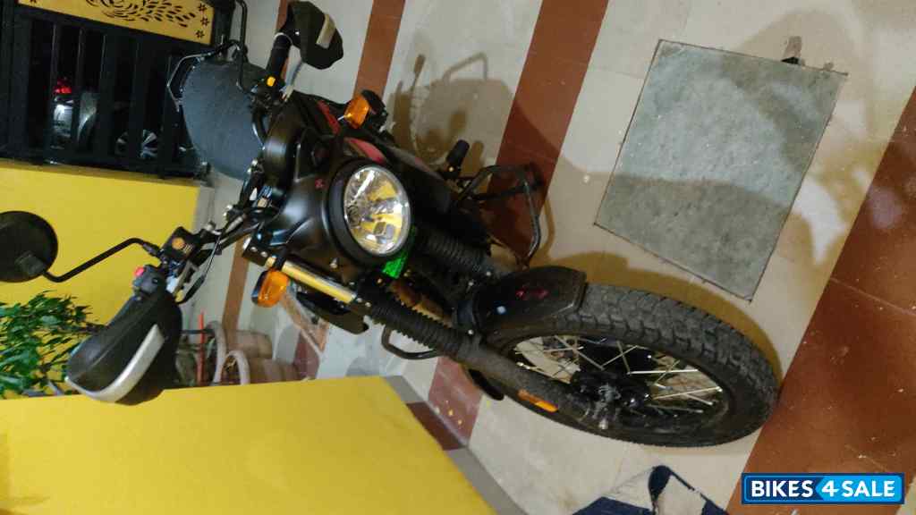 Blazing Black Royal Enfield Scram 411