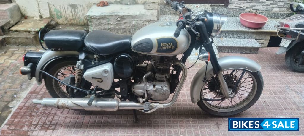 Royal Enfield Classic 350