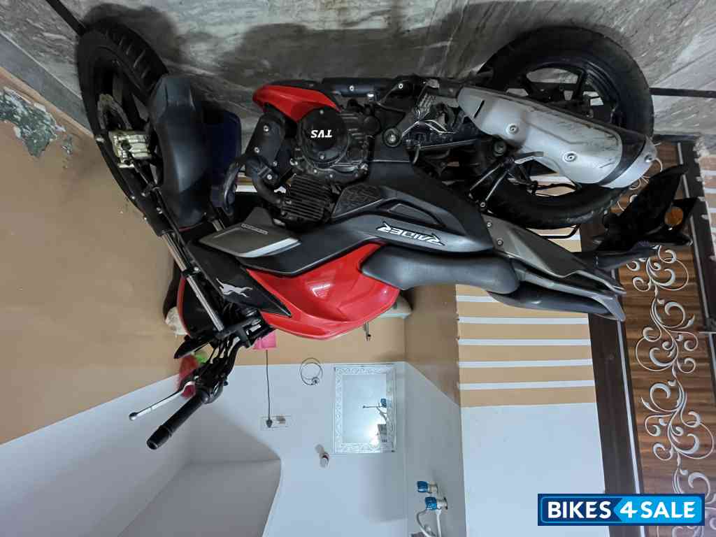 Red TVS Raider 125