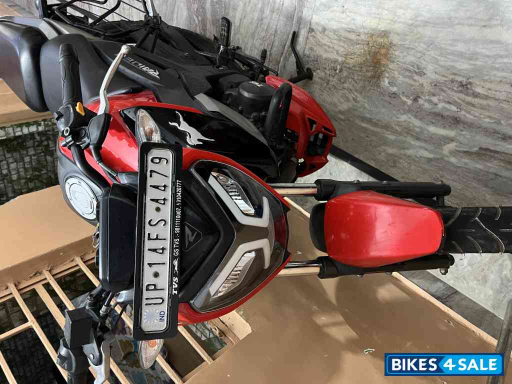 Red TVS Raider 125
