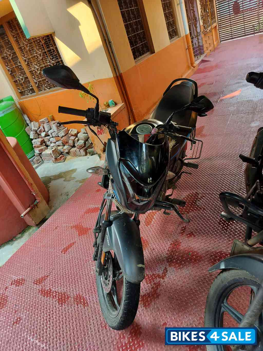 Matte Black Hero Glamour Xtec