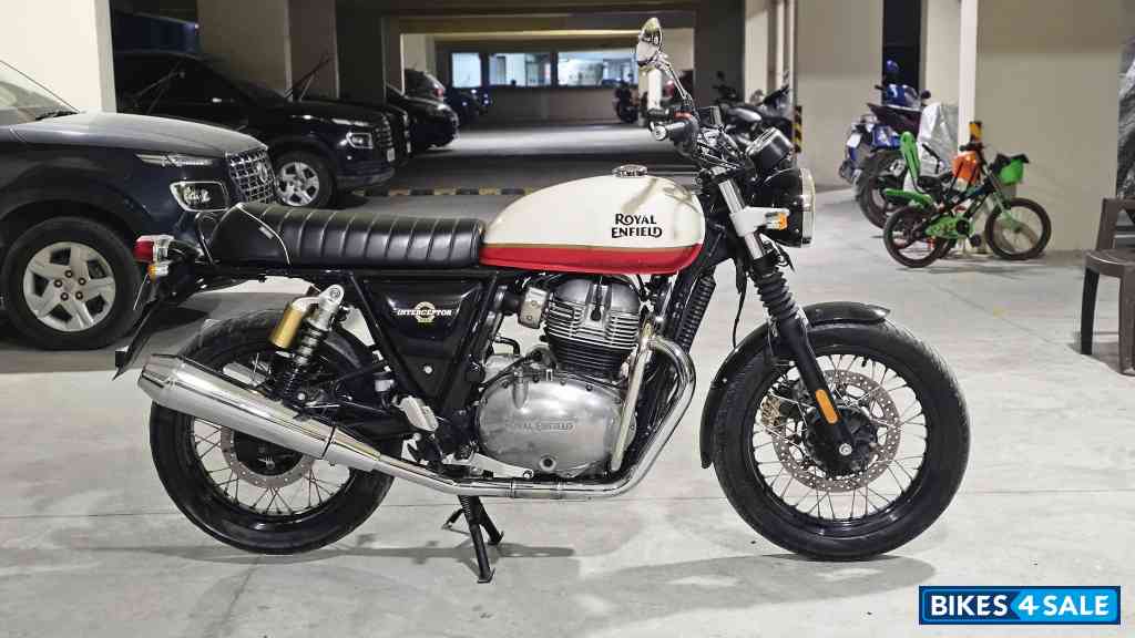 Baker Express Royal Enfield Interceptor 650 Twin