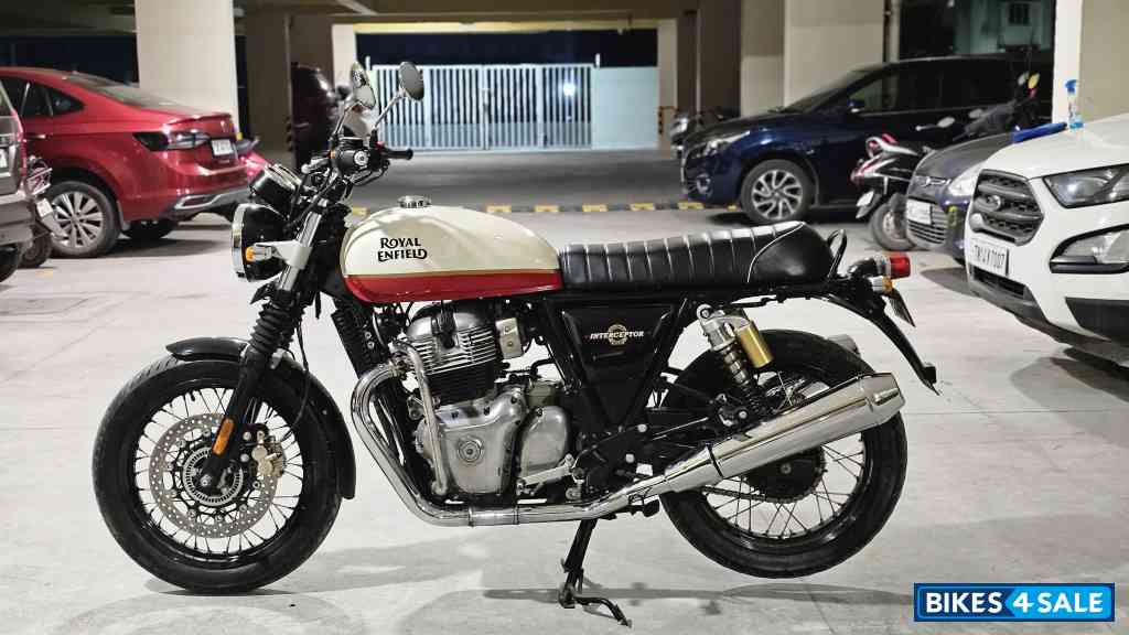 Baker Express Royal Enfield Interceptor 650 Twin