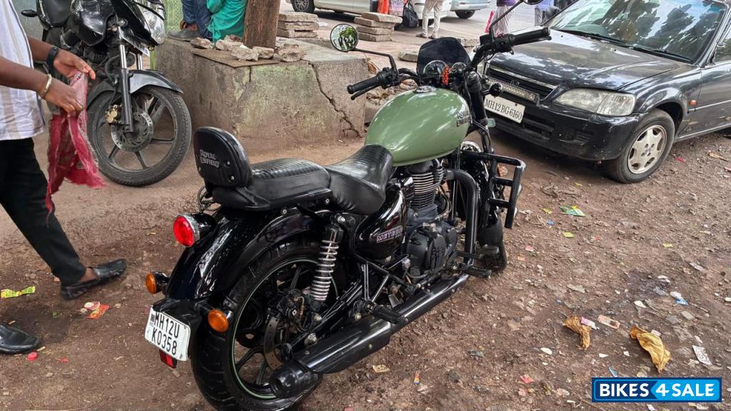 Royal Enfield Meteor 350 Fireball