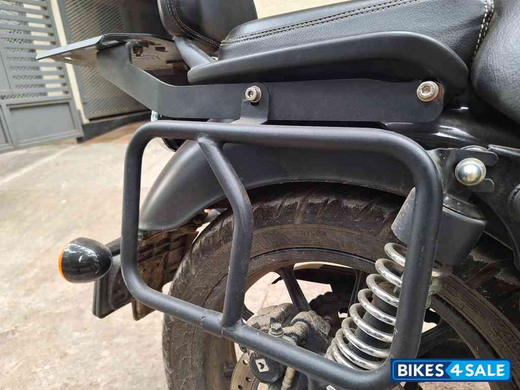 Mat Black Royal Enfield Meteor 350 Stellar