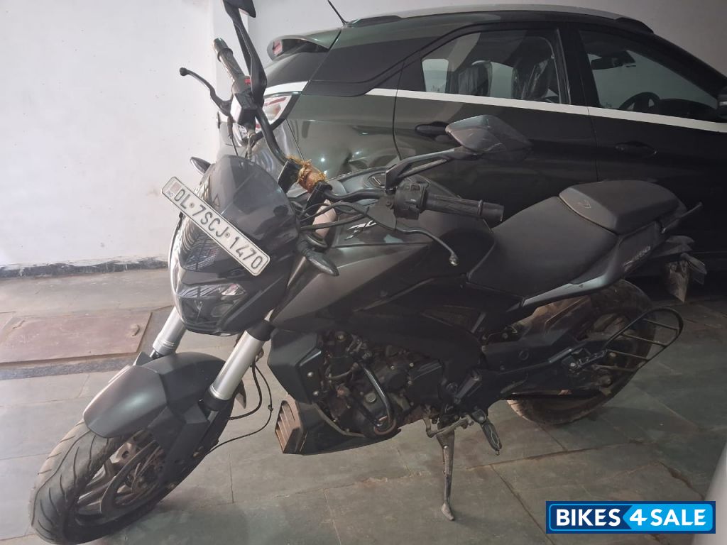 Carbon Black Bajaj Dominar 400 Carbon Black Bajaj Dominar 400