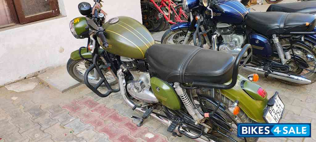 Galactic Green Jawa  Jawa 42 Dual Channel ABS