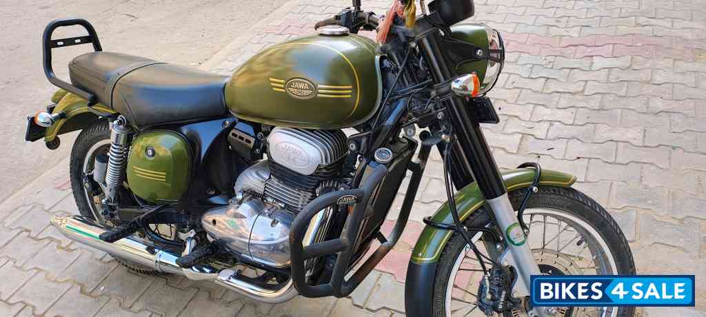 Galactic Green Jawa  Jawa 42 Dual Channel ABS