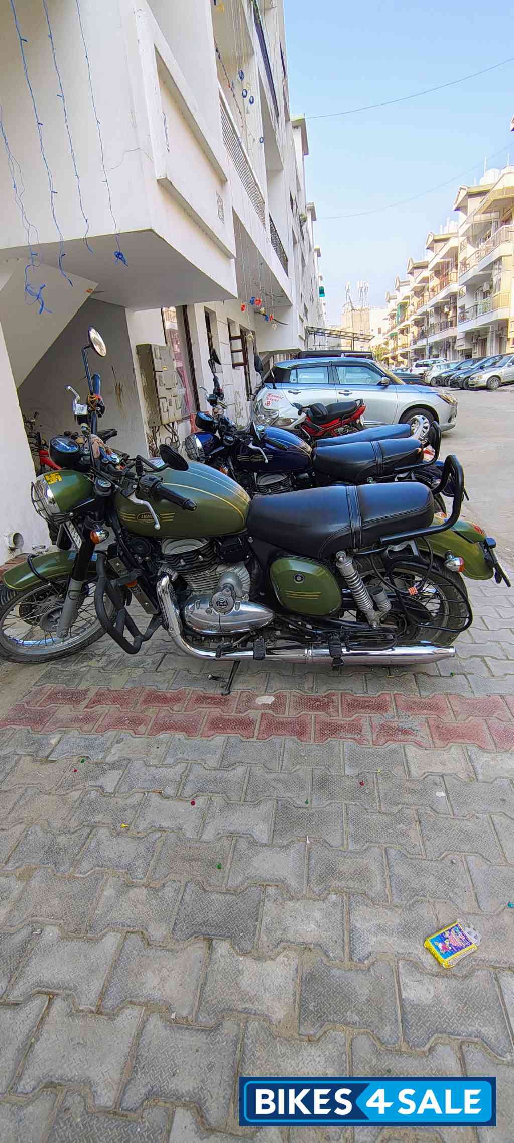 Galactic Green Jawa  Jawa 42 Dual Channel ABS