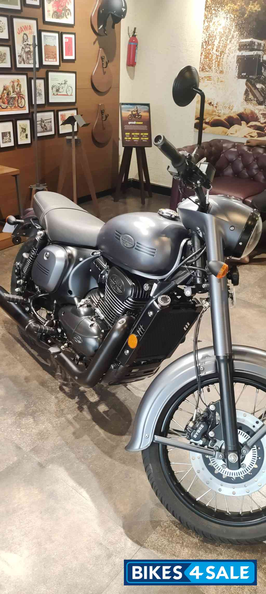 Midnight Grey Jawa Midnight Grey