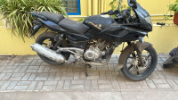 Black Bajaj Pulsar 220F