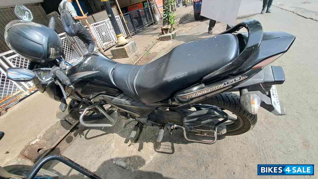 Black Honda CB Unicorn 160