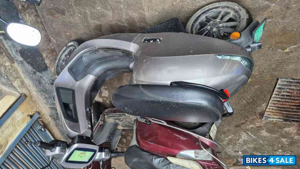 Liquid Silver Ola S1 Pro