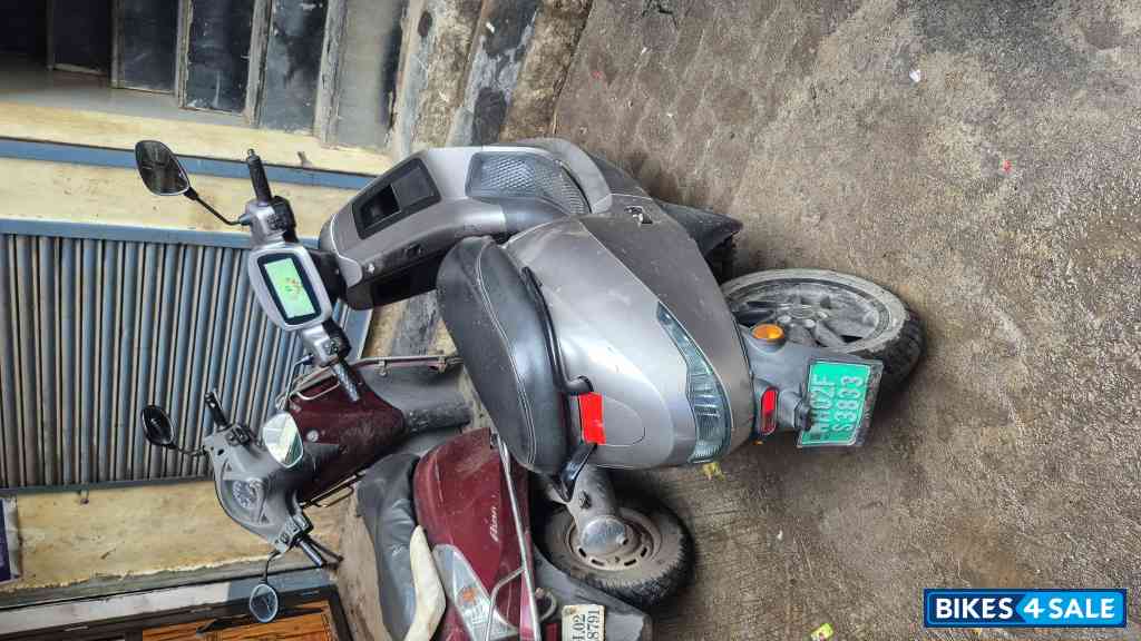 Liquid Silver Ola S1 Pro