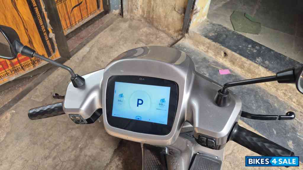 Liquid Silver Ola S1 Pro Liquid Silver Ola S1 Pro