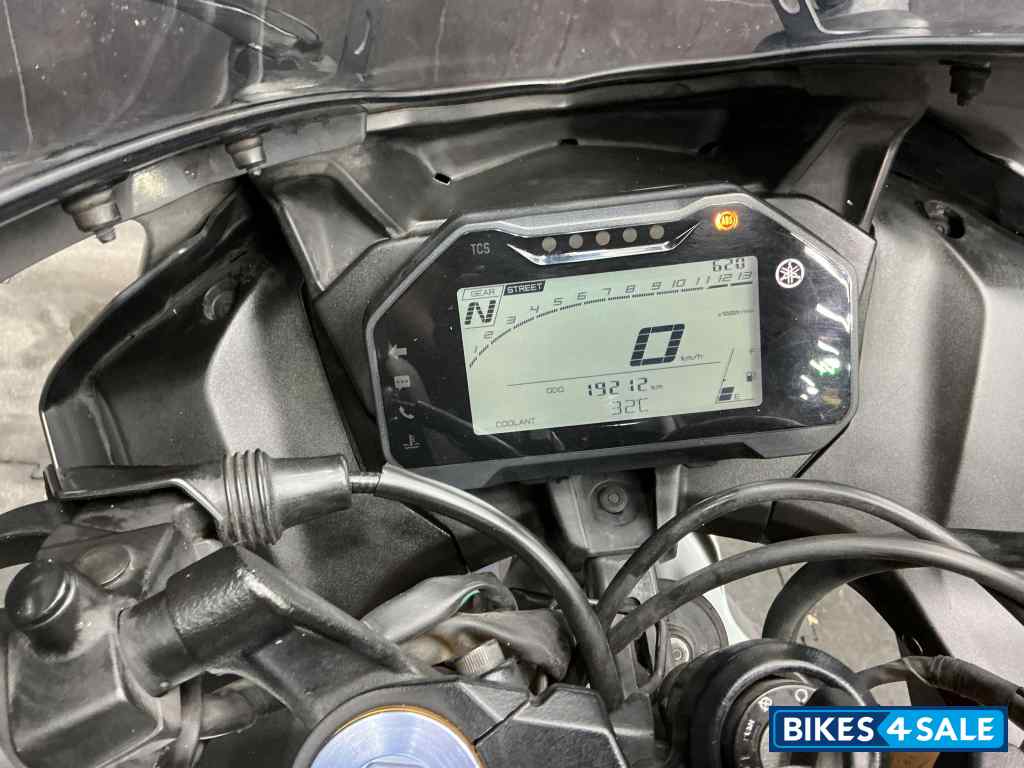 Silver Black Yamaha R15M Silver Black Yamaha R15M