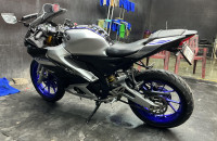 Silver Black Yamaha R15M
