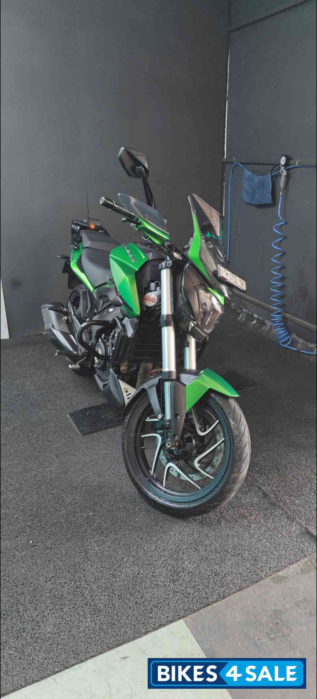 Bajaj Dominar 400 ABS BS6