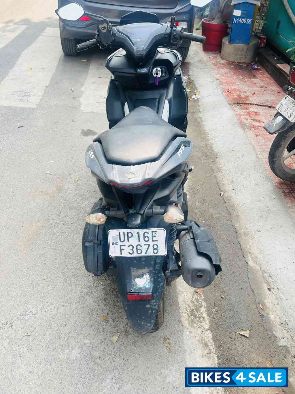 White Yamaha Aerox 155 White Yamaha Aerox 155