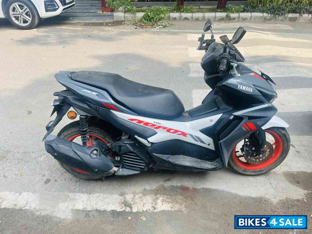 White Yamaha Aerox 155 White Yamaha Aerox 155