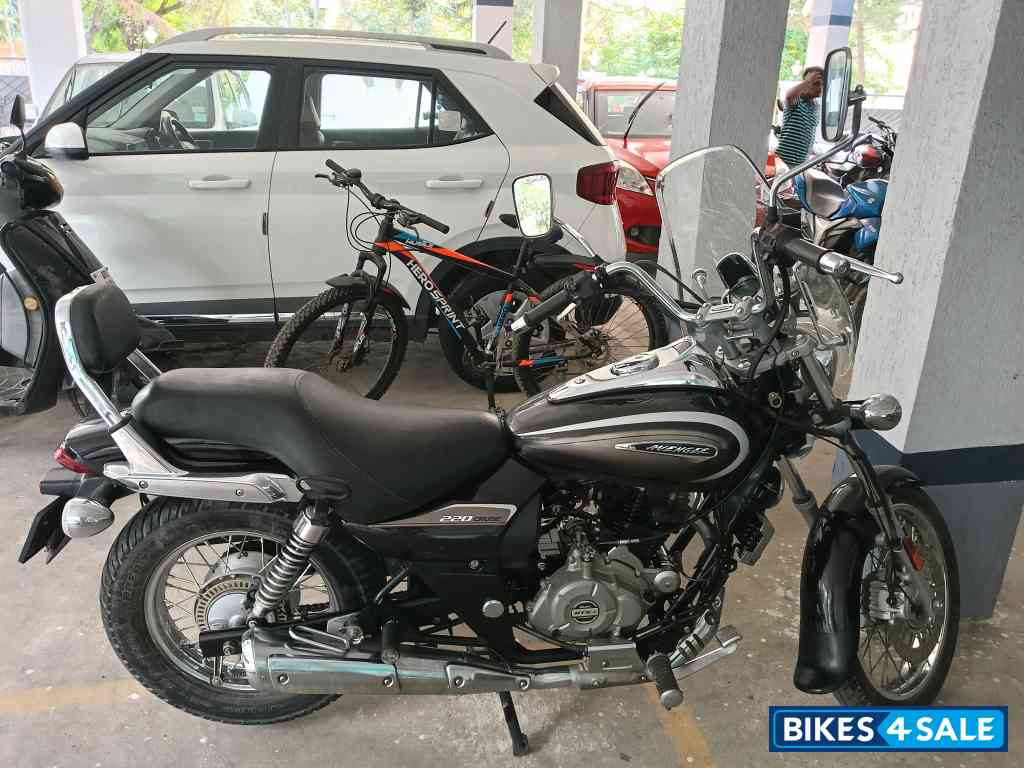 Bajaj Avenger Cruise 220
