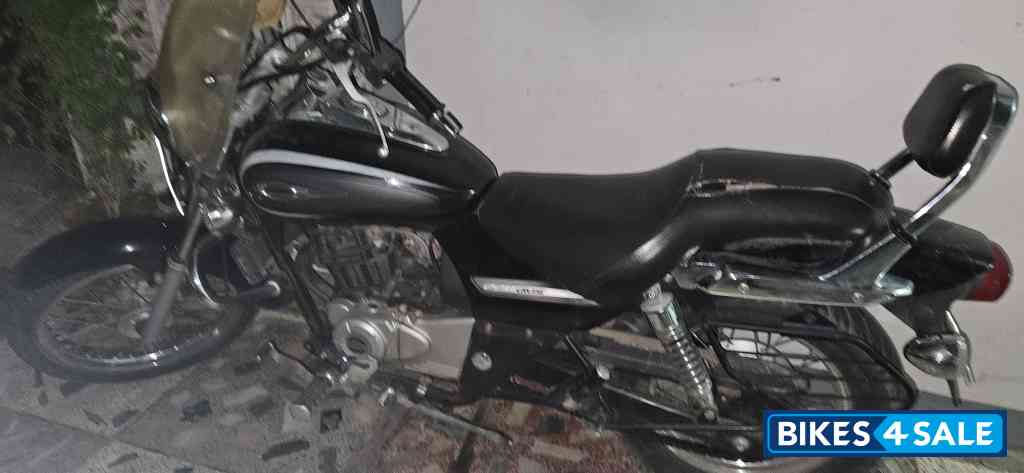 Bajaj Avenger Cruise 220