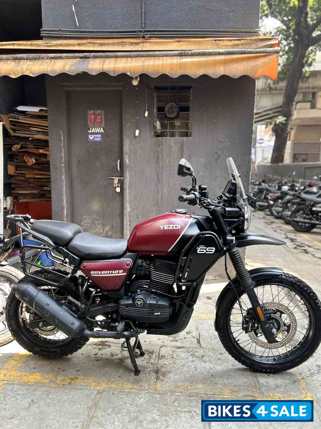 Yezdi Adventure Matte 2024