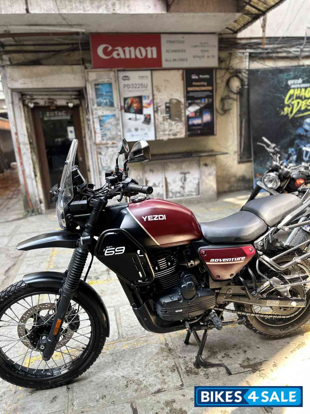 Yezdi Adventure Matte 2024