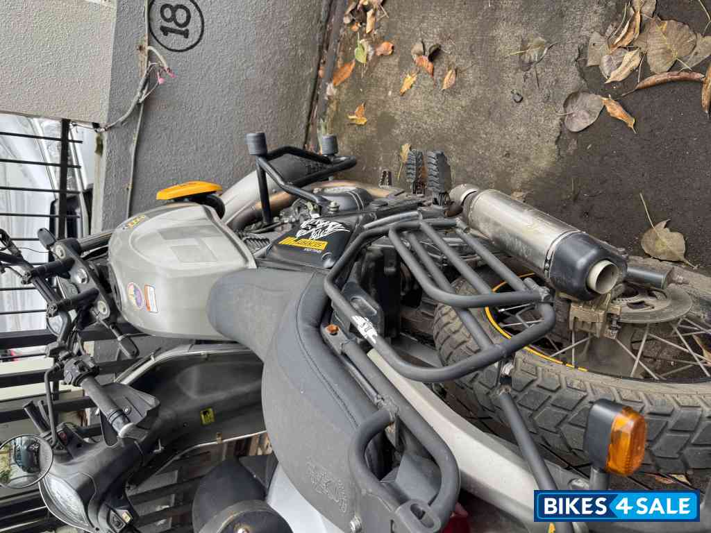 Royal Enfield Scram 411