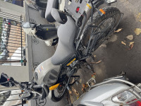 Royal Enfield Scram 411