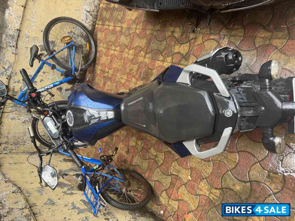 Matt Blue Yamaha FZ25