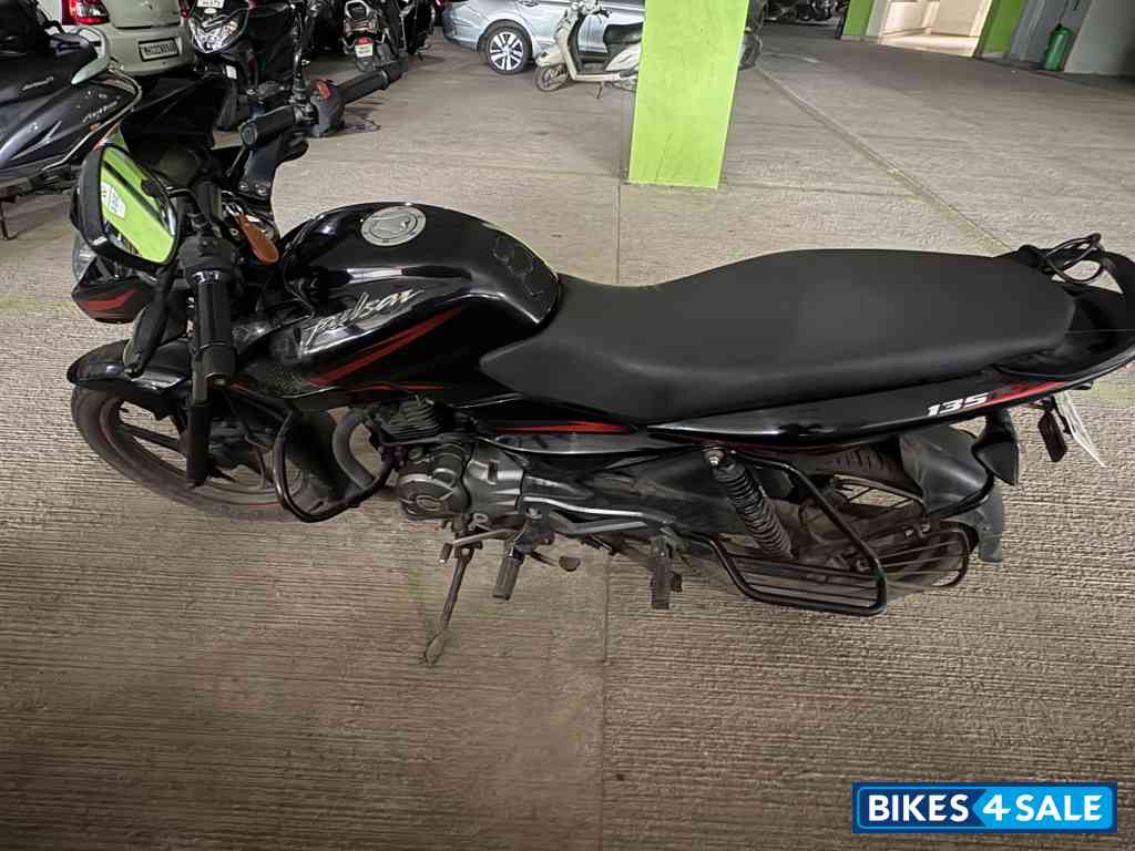 Black Bajaj Pulsar 135LS