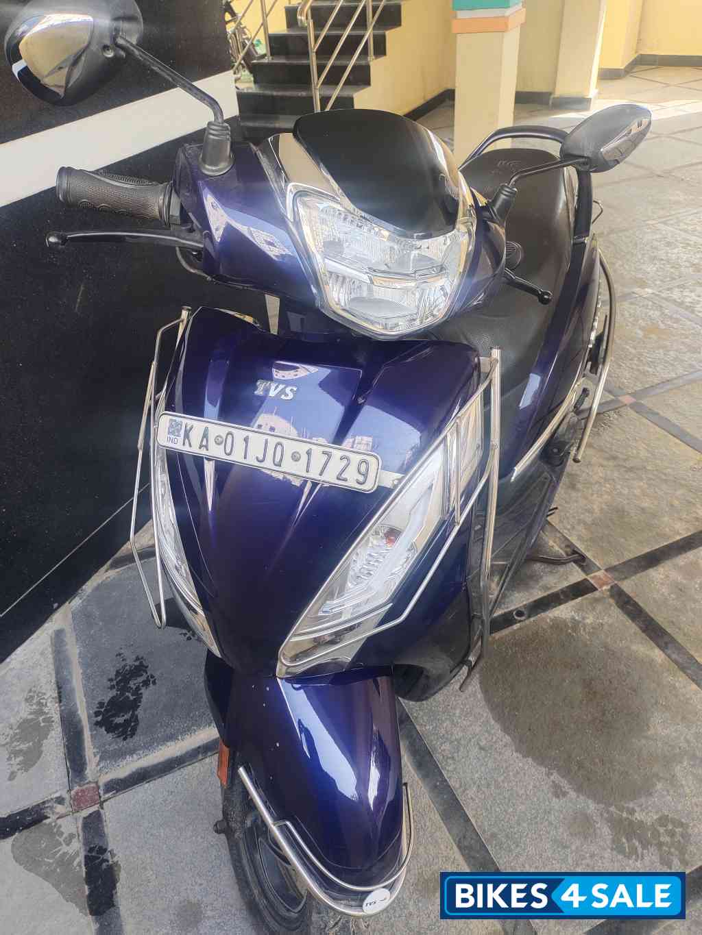 Blue TVS Jupiter 125